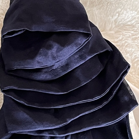 🎈Alice + Olivia Sz XS one shoulder silk blouse - Picture 7 of 15